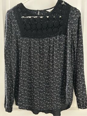Black Floral Crochet Yoke Long Sleeve Blouse